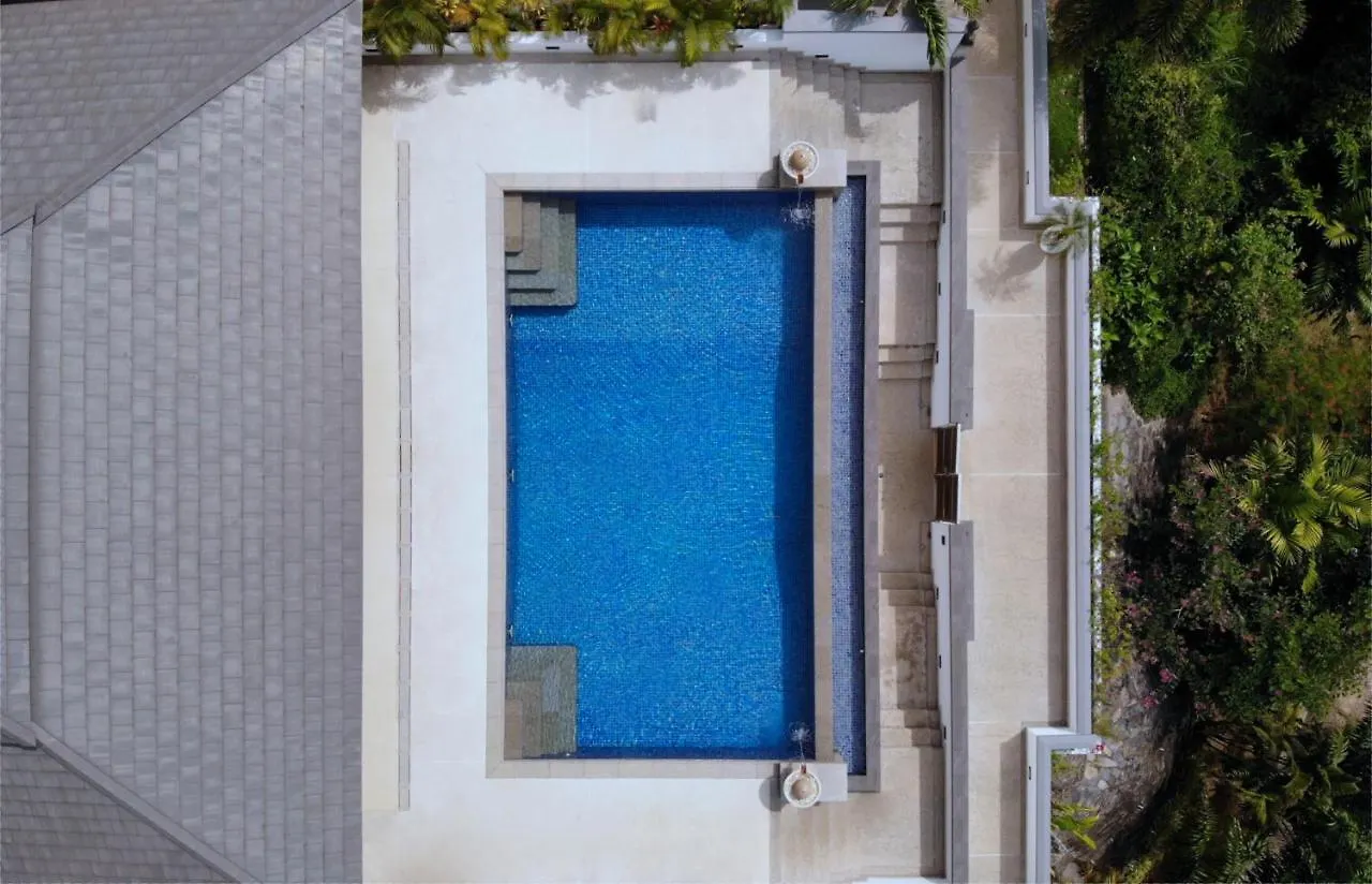 Kulraya Villas - Luxury Serviced Pool Villas 코란타