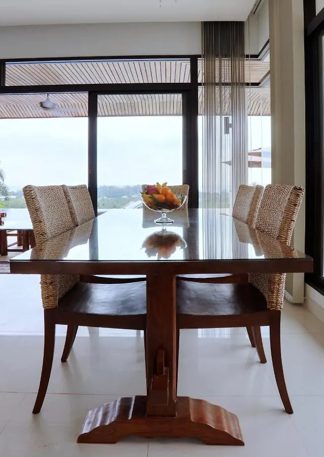 Kulraya Villas - Luxury Serviced Pool Villas 코란타