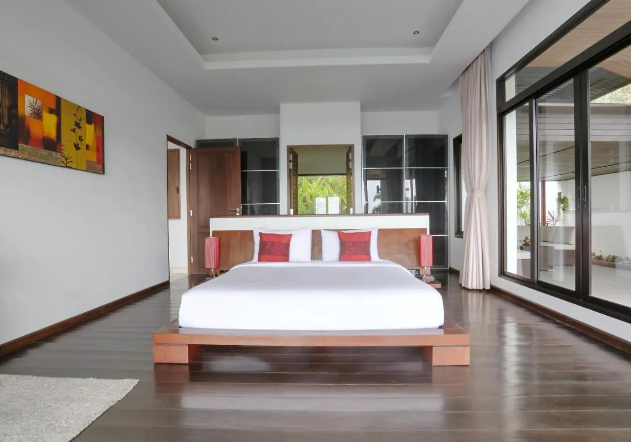 Kulraya Villas - Luxury Serviced Pool Villas 코란타 태국