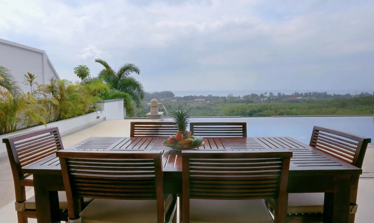 Kulraya Villas - Luxury Serviced Pool Villas 코란타
